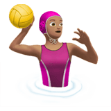 WOMAN PLAYING WATER POLO (medium)